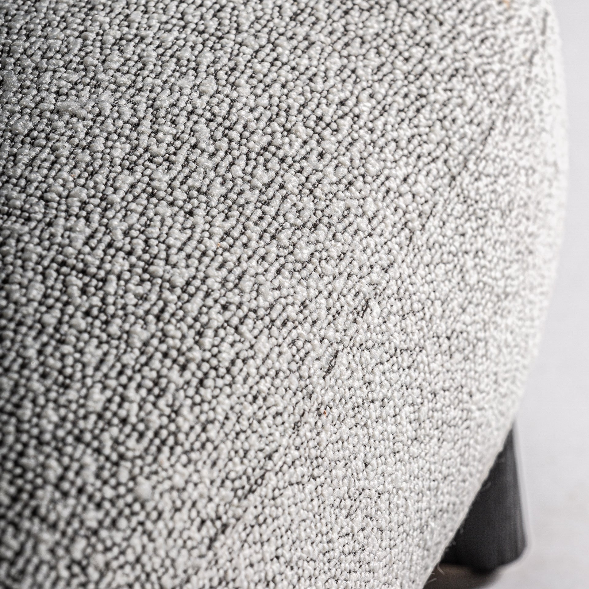 NARA ARMCHAIR